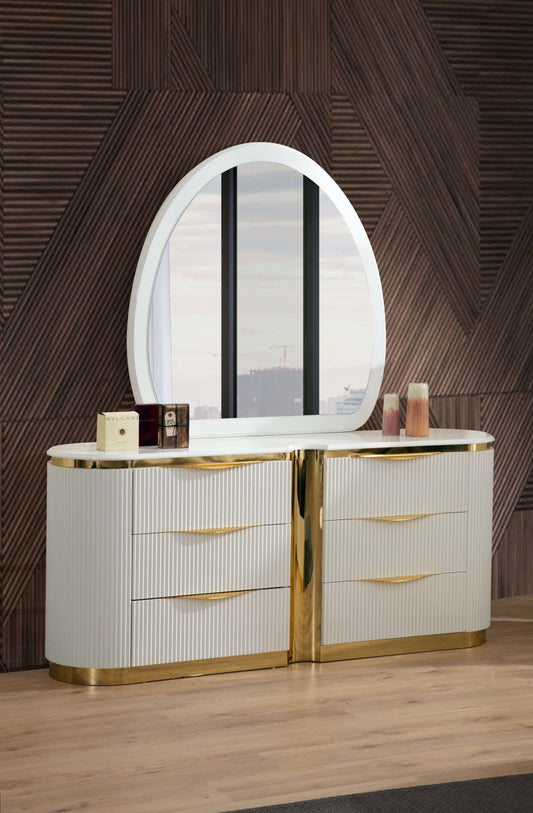 Laura Gold Detailed 6-Drawer Dresser made with Wood in White