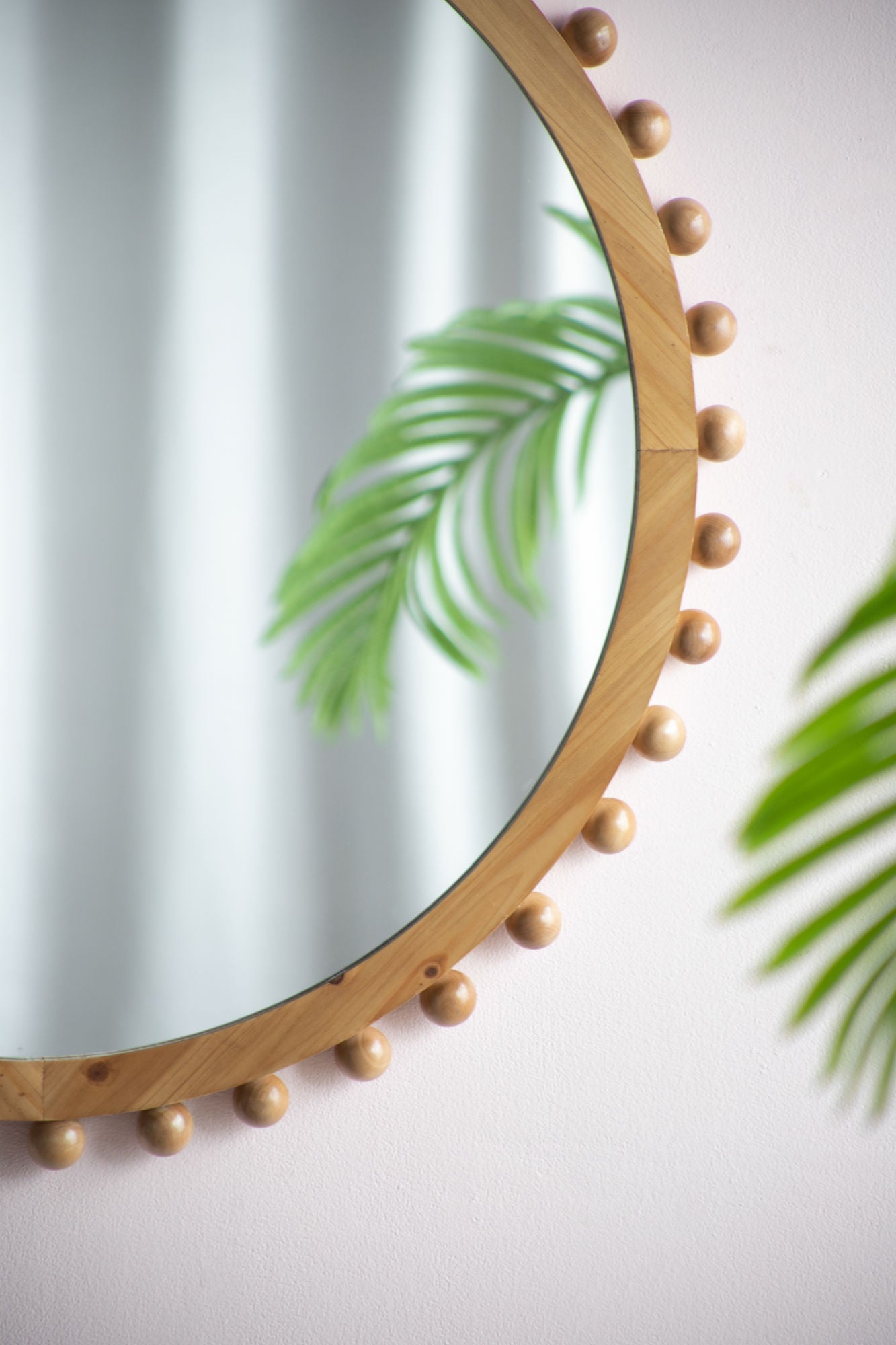 34" Wood Round Mirror with Beaded Frame